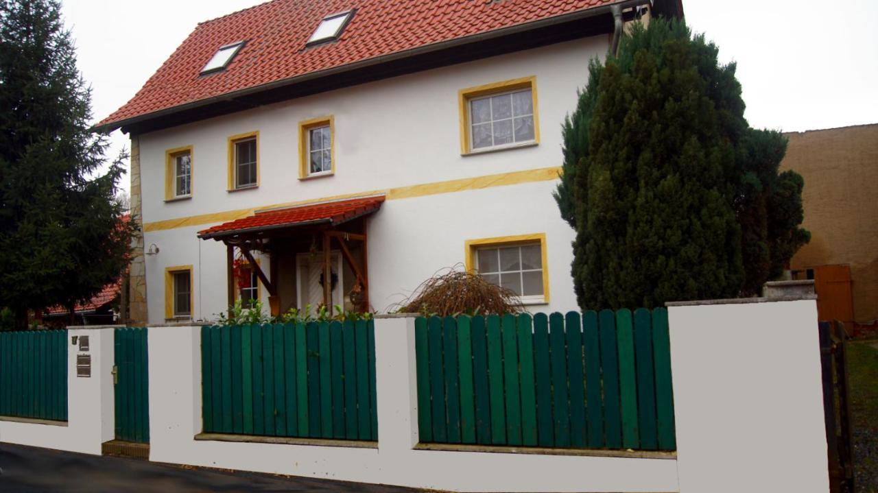 גרימה Gaestewohnung Am Thuemmlitzwald מראה חיצוני תמונה
